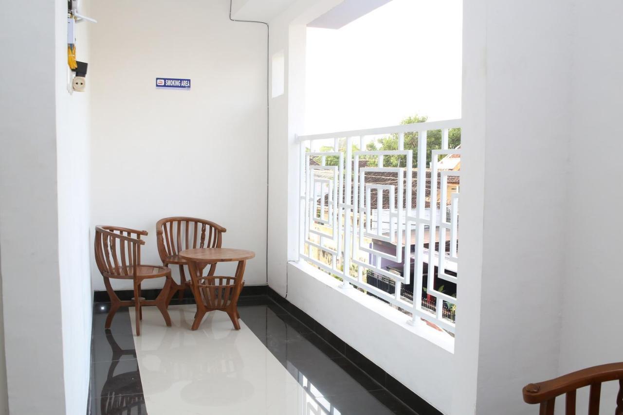 Reddoorz Syariah Near Suncity Mall มาดิอุน ภายนอก รูปภาพ