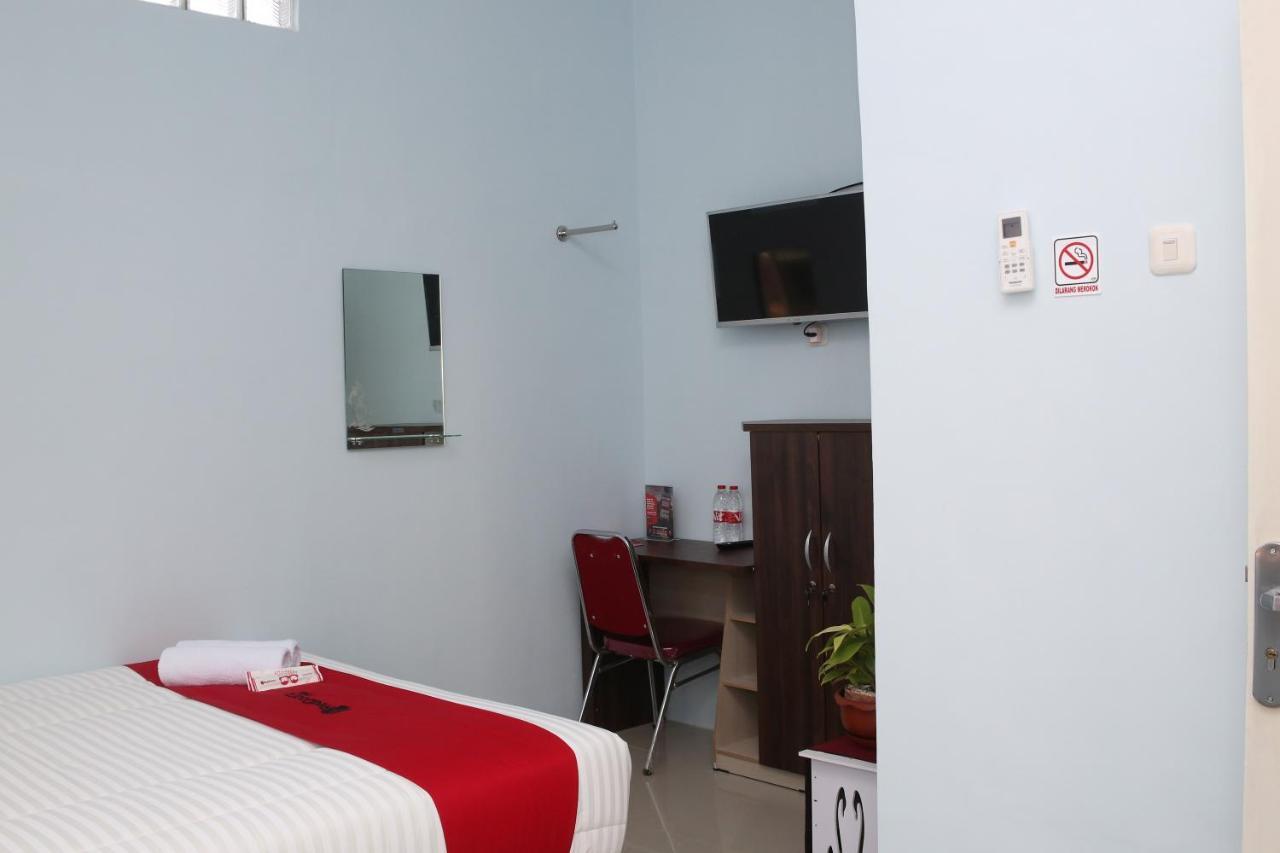 Reddoorz Syariah Near Suncity Mall มาดิอุน ภายนอก รูปภาพ