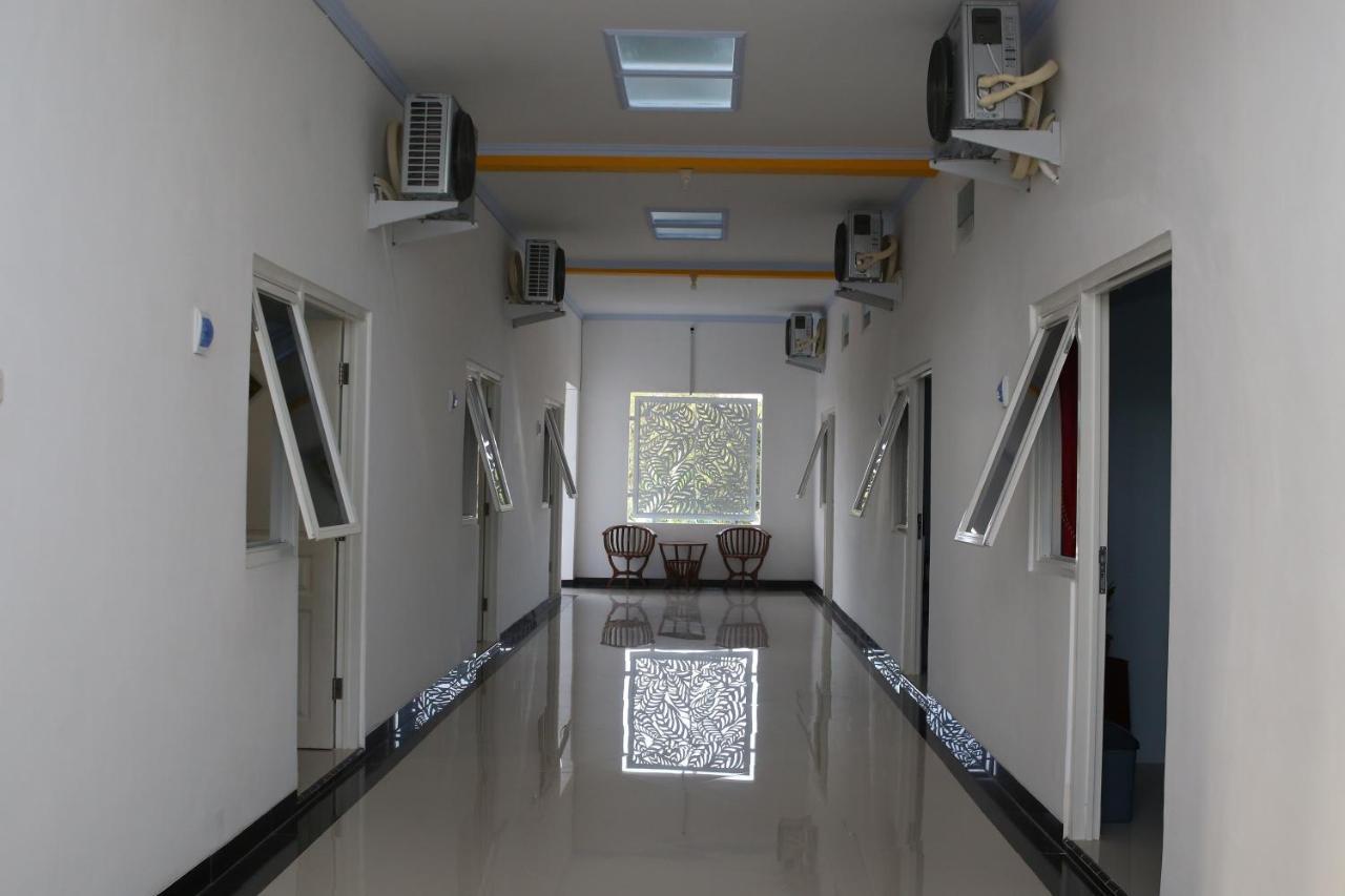 Reddoorz Syariah Near Suncity Mall มาดิอุน ภายนอก รูปภาพ